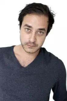 Andrés Almeida como: Jorge