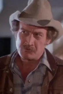 Taylor Lacher como: Sheriff Lew Garland