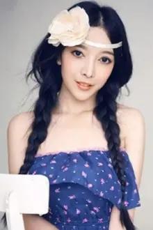 Lanyi Zhang como: 巧女子