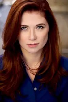Katie Maguire como: Dr. Brewster