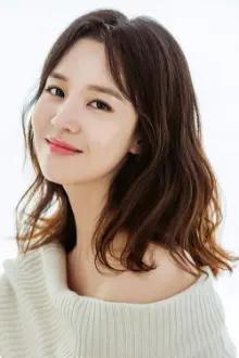 Son Sung-yoon como: Jacqueline Taylor (Choi Min-ha)