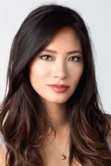 Chantal Thuy como: Nguyen