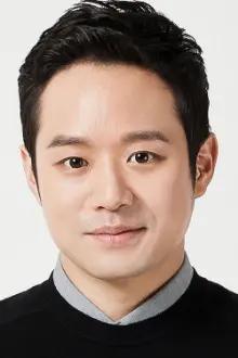 Chun Jung-myung como: Kwon Sang-gon