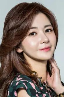 Jang Seo-hee como: Yang Bo Mi