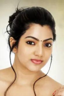 Sai Priya Deva como: Raghavi