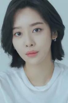 Cha Joo-young como: Kim Hyo-kyung