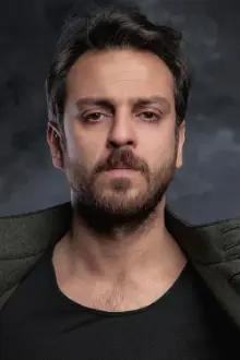 Erkan Kolçak Köstendil como: Ali