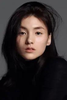 Kim Yong-ji como: Ki Yoo-ri
