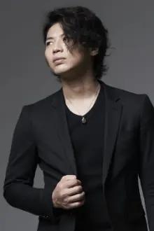 Takaya Aoyagi como: Shusuke Akagi