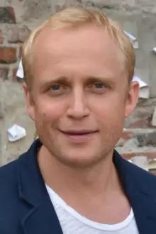 Piotr Adamczyk como: Major Aleksander Stępski