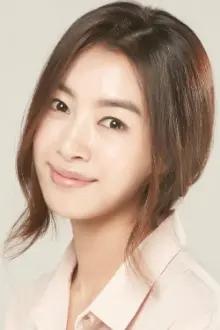 Bae Jung-hwa como: Kwak Min Jung
