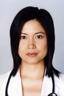 Maggie Shiu como: Cheung Mei-Yiu