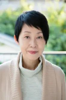 Eri Fuse como: Etsuko Kugitani