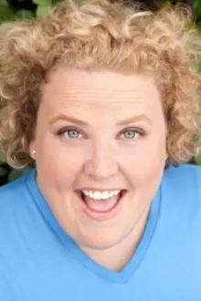 Fortune Feimster como: Ruth "Roo" Russel