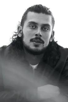 Olaf Ait Tami como: Karim Zouini