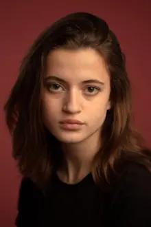 Lya Oussadit-Lessert como: Elma