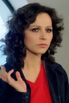 Stefania D'Amario como: Dagmar Beyne