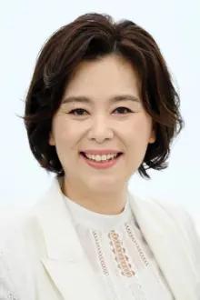 Jang Hye-jin como: Aunt