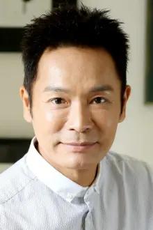 Roger Kwok como: Ng Yiu-chung