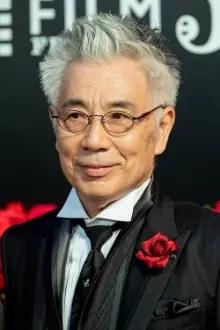 Issey Ogata como: 大津小太郎