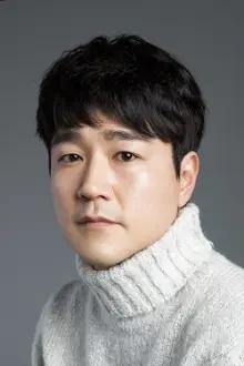 Tae In-ho como: Kyeong-hwan