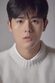 Kim Dong-jun como: King Hyeonjong