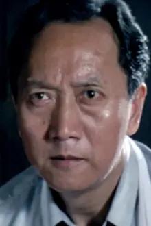 Yen Shi-Kwan como: Foster Father
