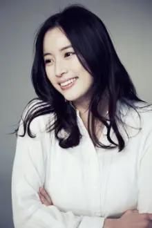Jung Da-hye como: Kim Hye Yeong