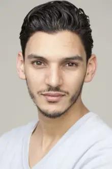 Amir el Kacem como: Nassim Dridi