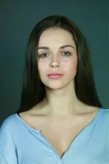 Sofya Sinitsyna como: Asya Kruglova, forensic technician