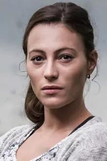 Johana Matoušková como: Gabriela Burešová