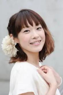 Yuka Terasaki como: Mika Egashira (voice)