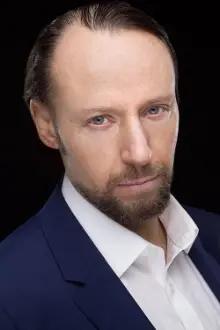 Ivan Shvedoff como: Pjotr