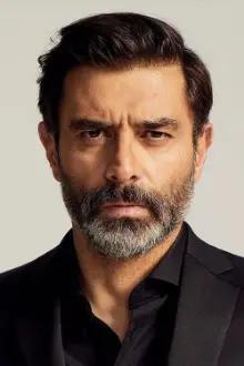 Cansel Elçin como: Ahmet Gürsoy