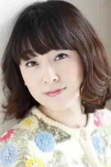 Mikako Takahashi como: Ayumi Yamada (voice)