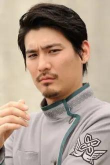 Kensei Mikami como: Gentoku Himuro / Kamen Rider Rogue