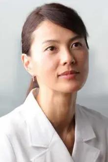 Makiko Esumi como: Yoshiko Kawashima