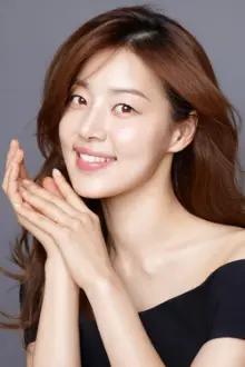 Han Ji-hye como: Baek-ji