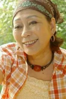 Bonnie Wong como: MiMi's mother