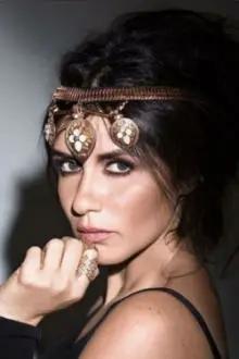 Ghada Adel como: جنا