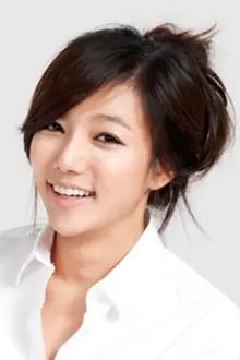 Lee Chae-young como: Joo Sang-Mi