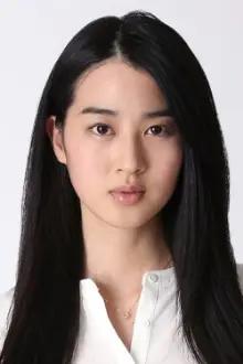 Kaede Aono como: Maki Akagi