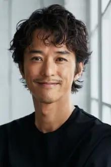 Kenji Kohashi como: Yukihiko Kaneko