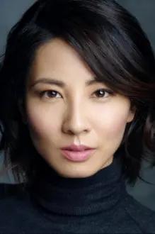 Jing Lusi como: DC Hana Li