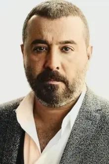 Mustafa Üstündağ como: Çetin