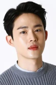 Jeong Jae-kwang como: Gwan-woo