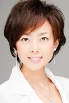 Naomi Akimoto como: Saeko Komiyama
