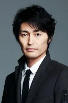 Ken Yasuda como: Takuji Kameoka