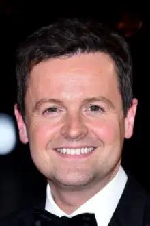 Declan Donnelly como: Self (archive footage)