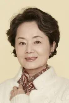 Kim Yeong-ae como: Hye-na's mother